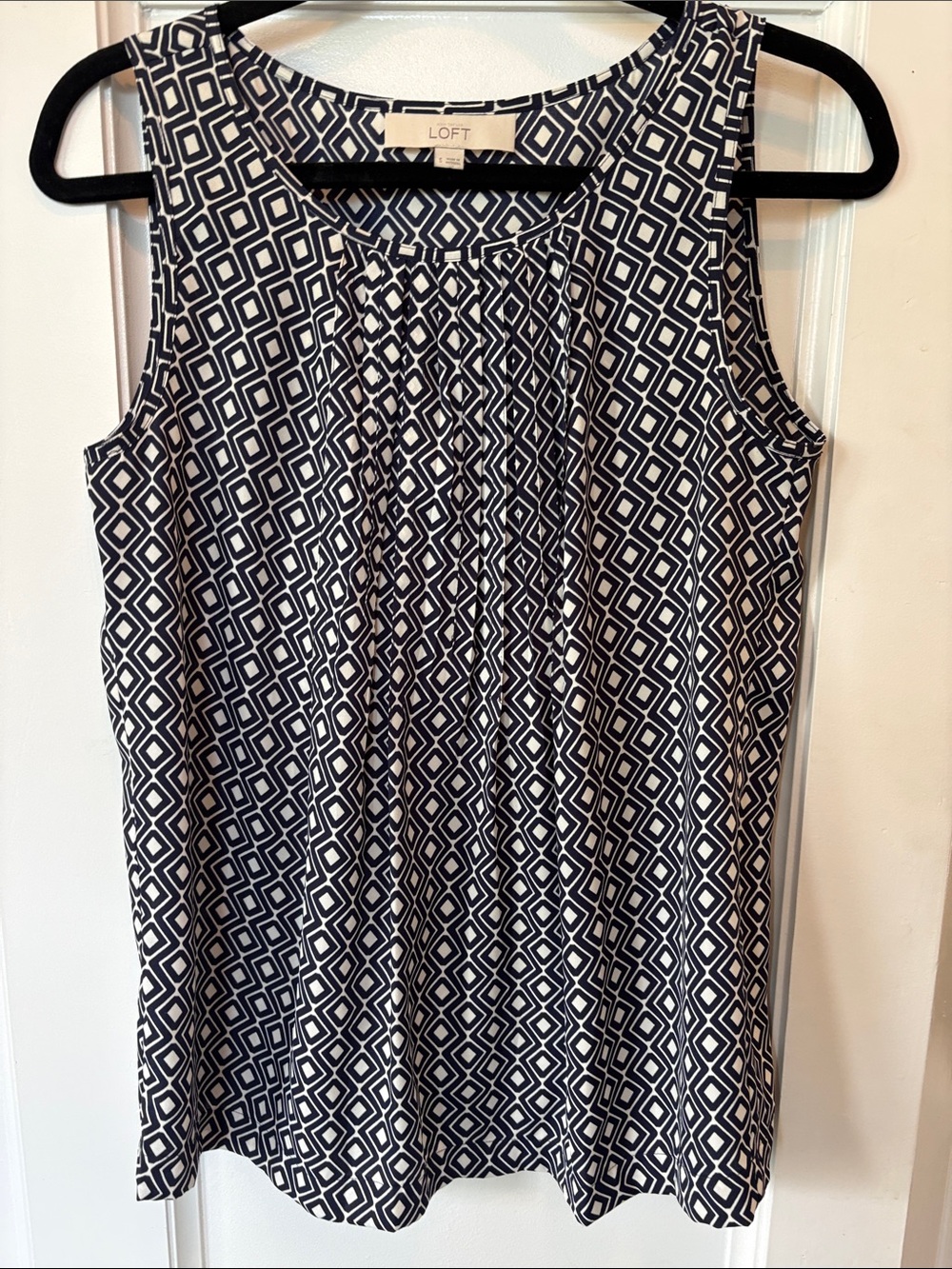 LOFT Navy & White Geometric Sleeveless Blouse